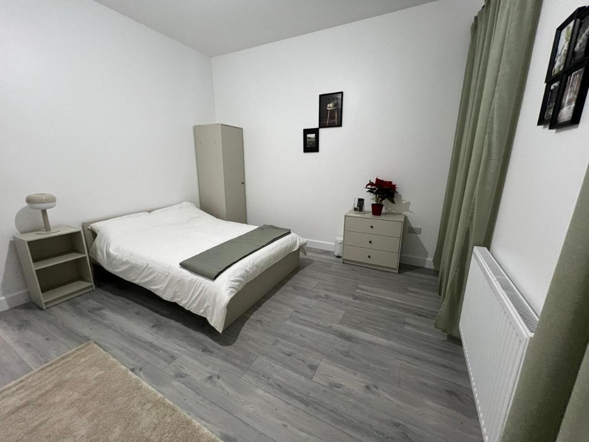London Comfort Stay ภายนอก รูปภาพ
