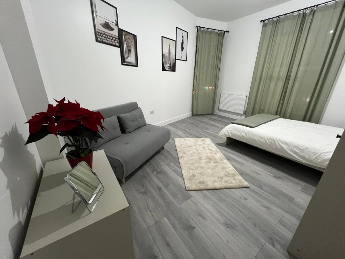 London Comfort Stay ภายนอก รูปภาพ